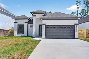 1424 Flamingo St, Conroe, TX 77385 - Photo 1