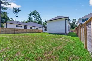1424 Flamingo St, Conroe, TX 77385 - Photo 47
