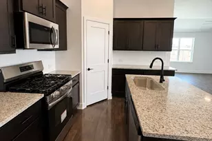 2039 Emerald Lk Trl, Dayton, TX 77535 - Photo 5