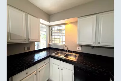 5817 W Tidwell Road, Houston, TX 77092 - Photo 11