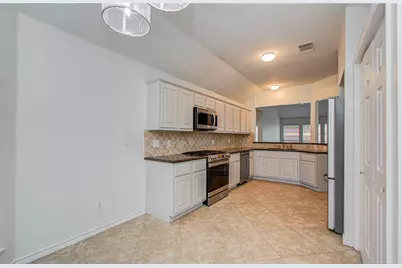 914 Garrett Drive, Magnolia, TX 77354 - Photo 7