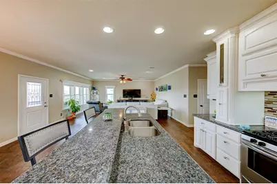 1052 Redfish Street, Bayou Vista, TX 77563 - Photo 15