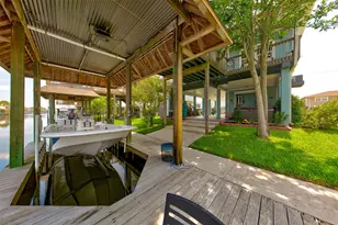 1052 Redfish St, Bayou Vista, TX 77563 - Photo 45