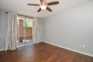 4635 Wild Indigo St, Houston, TX 77027 - Photo 17