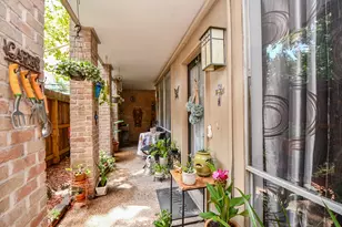 4635 Wild Indigo St, Houston, TX 77027 - Photo 27