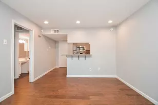 4635 Wild Indigo St, Houston, TX 77027 - Photo 11
