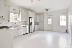 816 Hawthorne St, Houston, TX 77006 - Photo 3