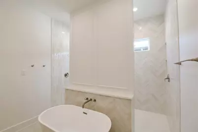 136 E 37th Street, Houston, TX 77018 - Photo 21