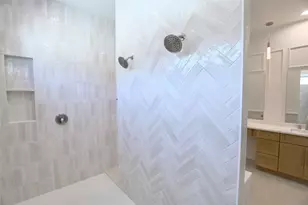 136 E 37th St, Houston, TX 77018 - Photo 19