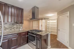 8419 Sharpview Dr, Houston, TX 77036 - Photo 7