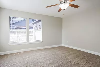 706 E Humble Street, Baytown, TX 77520 - Photo 9