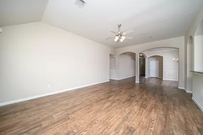 1014 Shadow Glenn Drive, Conroe, TX 77301 - Photo 5