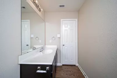 1014 Shadow Glenn Drive, Conroe, TX 77301 - Photo 25