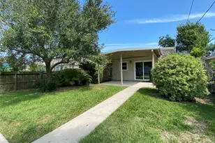 3815 Putnam Dr, Bacliff, TX 77518 - Photo 1