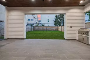 4036 Lanark Ln, Houston, TX 77025 - Photo 31