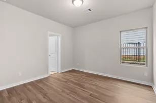 12199 Ridge Top Dr, Conroe, TX 77304 - Photo 13