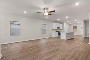 12199 Ridge Top Dr, Conroe, TX 77304 - Photo 7