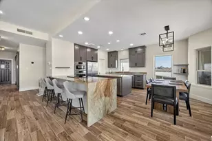 203 Kahmeha Dr, Tiki Island, TX 77554 - Photo 5