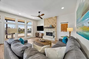 203 Kahmeha Dr, Tiki Island, TX 77554 - Photo 9