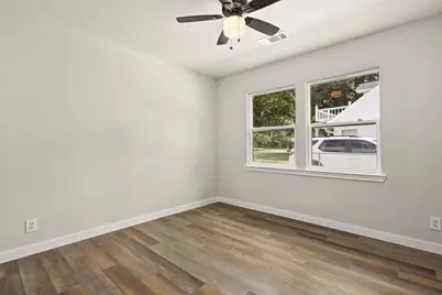 715 20th Avenue N, Texas City, TX 77590 - Photo 13