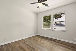 715 20th Ave N, Texas City, TX 77590 - Photo 13