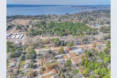 138 Pecan, Onalaska, TX 77360 - Photo 31