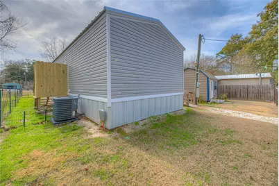 138 Pecan, Onalaska, TX 77360 - Photo 17