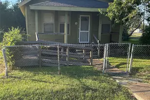 333 13th St, Port Arthur, TX 77640 - Photo 1