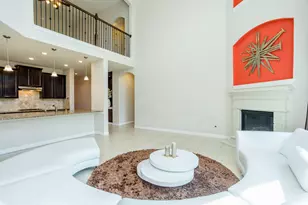 4622 Regal Shadow Ln, Sugar Land, TX 77479 - Photo 7