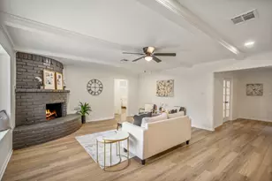 8006 Vickridge Ln, Spring, TX 77379 - Photo 17