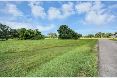 406 Rancho Chico Trail, Angleton, TX 77515 - Photo 19