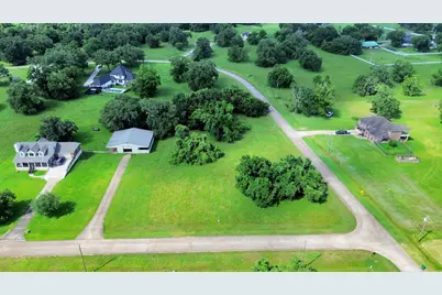 406 Rancho Chico Trail, Angleton, TX 77515 - Photo 7