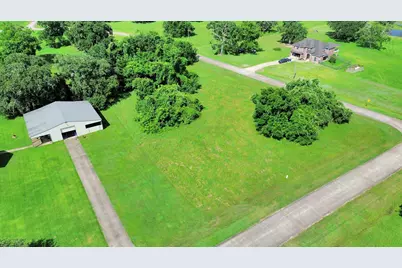 406 Rancho Chico Trail, Angleton, TX 77515 - Photo 13