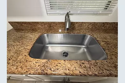 1320 Heights Boulevard #2, Houston, TX 77008 - Photo 9