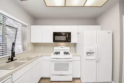 2910 Grants Lake Boulevard #1205, Sugar Land, TX 77479 - Photo 15