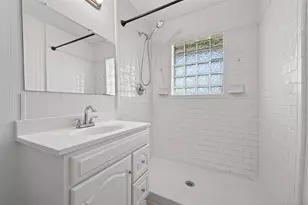 312 Travis St, Richmond, TX 77469 - Photo 19