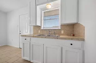 312 Travis St, Richmond, TX 77469 - Photo 11