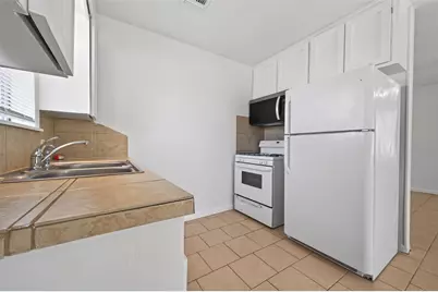 312 Travis Street, Richmond, TX 77469 - Photo 13