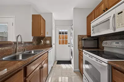 10615 Briar Forest Drive #1002, Houston, TX 77042 - Photo 13