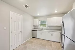 278 Plez Morgan Dr, Montgomery, TX 77356 - Photo 15