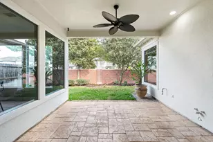 70 Blooming Grove Ln, Houston, TX 77077 - Photo 37