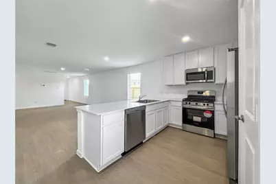 6022 Standpiper Loop, Baytown, TX 77521 - Photo 3