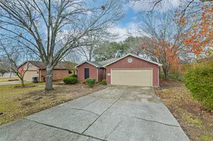 10926 Waterview Cir, Montgomery, TX 77356 - Photo 1