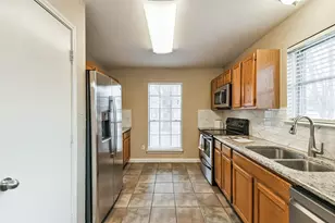 10926 Waterview Cir, Montgomery, TX 77356 - Photo 11