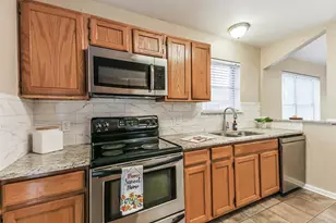 10926 Waterview Cir, Montgomery, TX 77356 - Photo 9