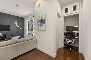 4129 Dickson St, Houston, TX 77007 - Photo 9