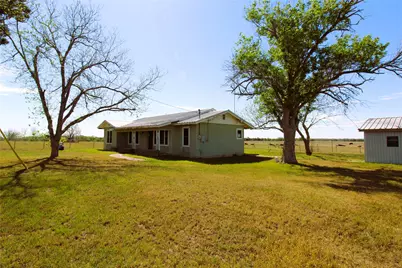 2749 County Road 173, Hallettsville, TX 77964 - Photo 27