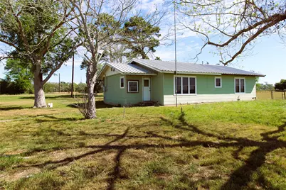 2749 County Road 173, Hallettsville, TX 77964 - Photo 23