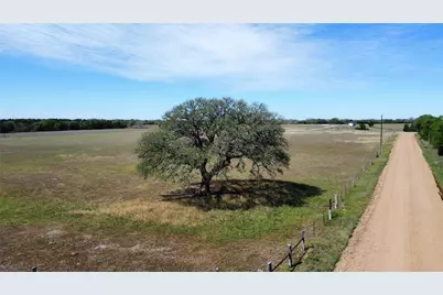2749 County Road 173, Hallettsville, TX 77964 - Photo 17