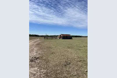 2749 County Road 173, Hallettsville, TX 77964 - Photo 15